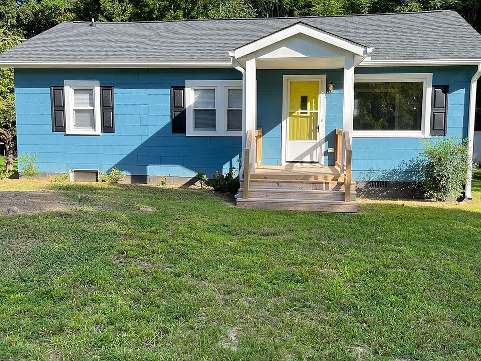 Welcome to this newly updated bungalow-style home.