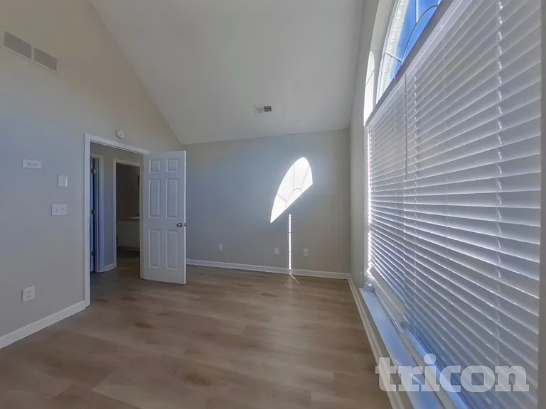 162 Willow Springs Ln — Photo 11