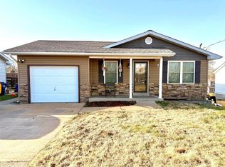 1413 W Main St, Festus, MO 63028