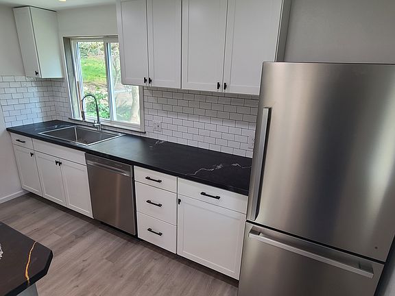 2nd image of 13716 Kelly Rd NE #1