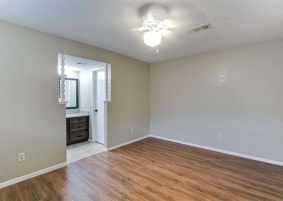 1st image of 7823 Jonquil Dr
