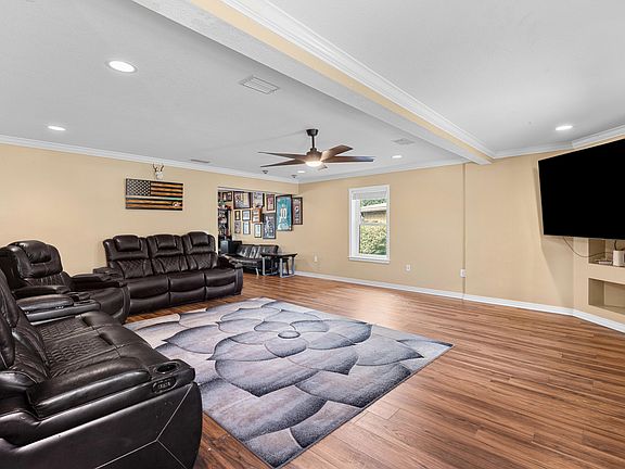 5th image of 5 Bedford Pl NE