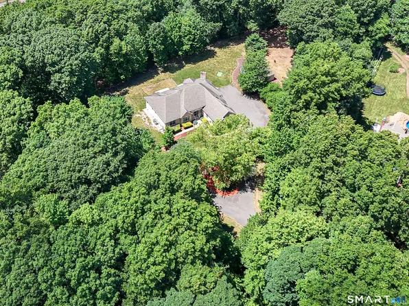 69 Elizabeth Drive, Southington, CT 06489