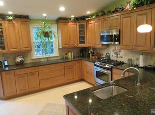 55 Cedar Ave, Maywood, NJ 07607