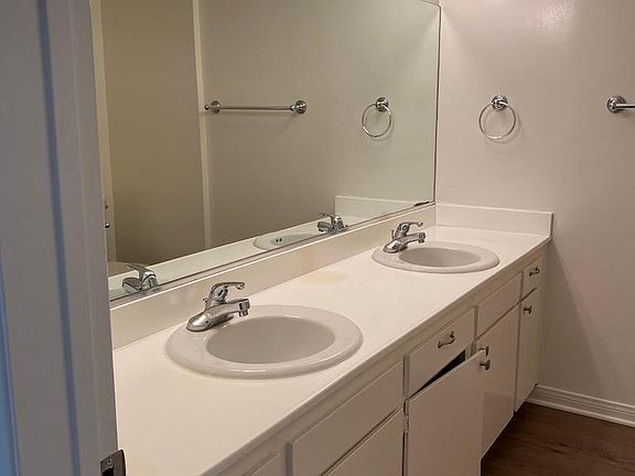 2nd image of 1609 Fremont Ave APT 102