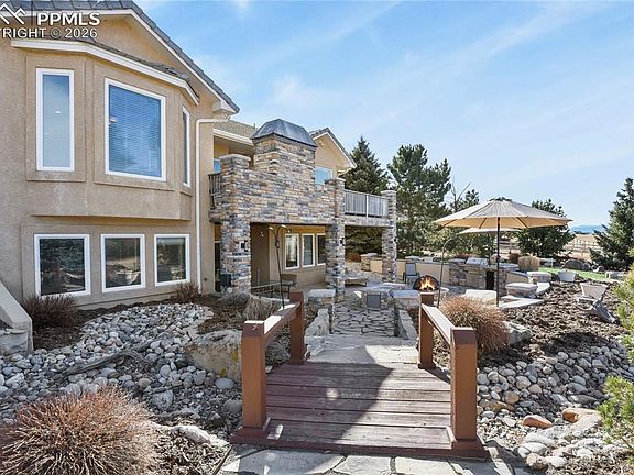 3rd image of 1009 Slate Way