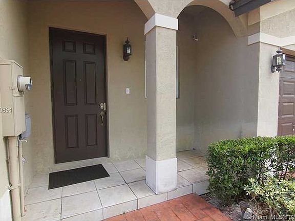 3rd image of 20721 NE 10th Ct #20721