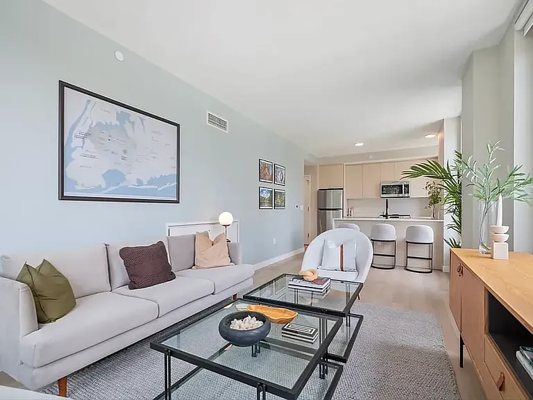 153-10 88th Ave #528 — Photo 7