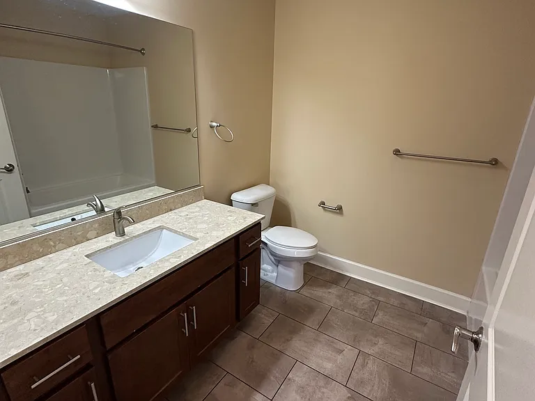 Dockside Village Apartments — Photo 73