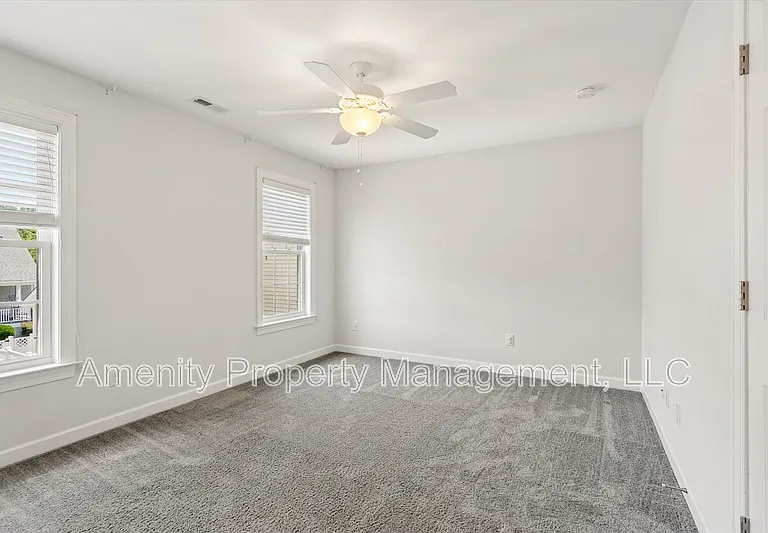 5434 Center St #1 — Photo 21