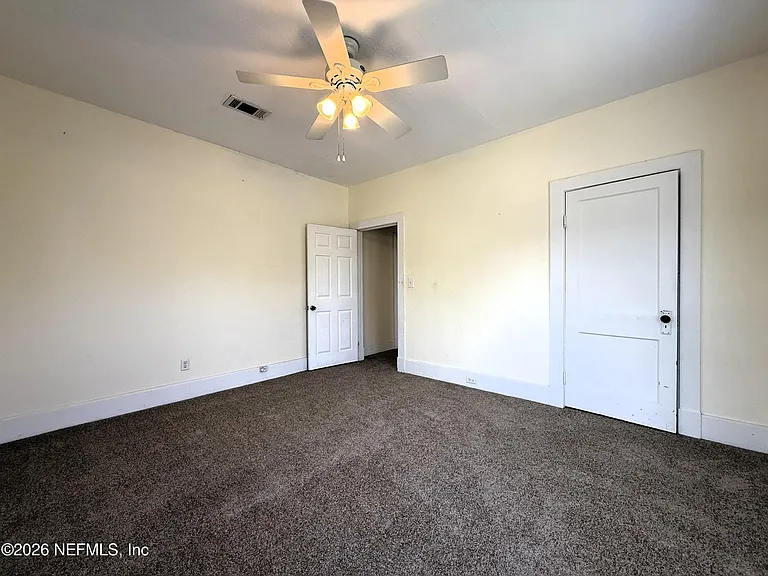 1329 Cherry St — Photo 11