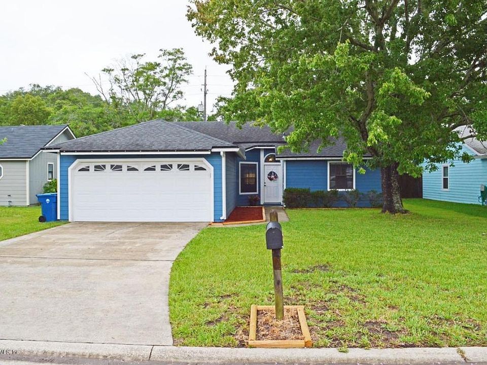 1st image of 222 Winter Springs Way