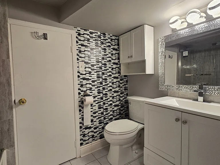 25 Chandler Dr #LOWER — Photo 12