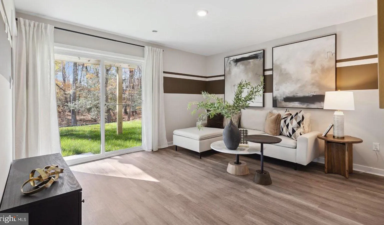 4 bed, 3.5 bath, 1969 sqft, $3,195 — Photo 3