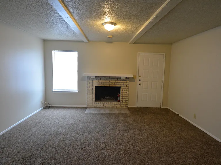 3800 Coates Cir — Photo 8