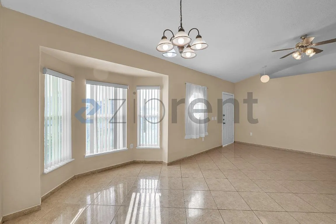Poinciana Vlg 2 Nbhd 1 — Photo 4