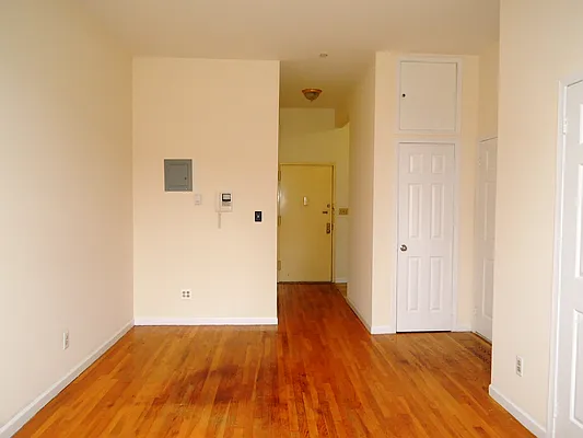 Rented by J Misrahi Realty Corp | media 6