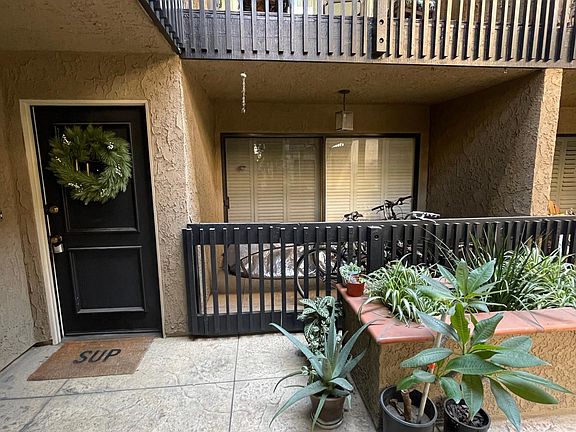 3rd image of 2538 E 2nd St Unit 107