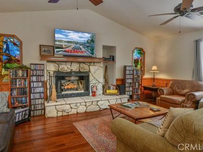 687 E Victoria Ct, Lake Arrowhead, CA, 92352