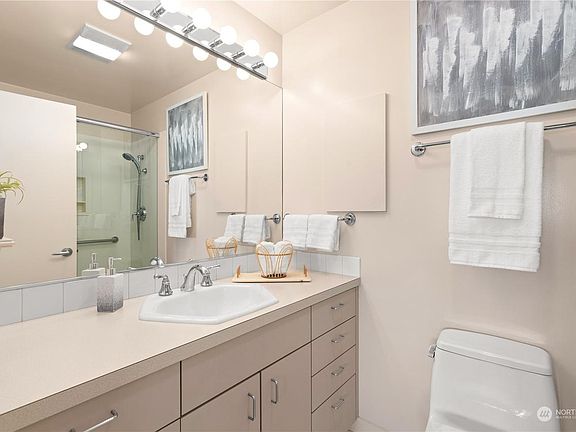 4th image of 2500 Canterbury Ln E #301B