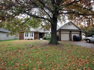 271 N Gleneagles Rd, Wichita, KS 67212