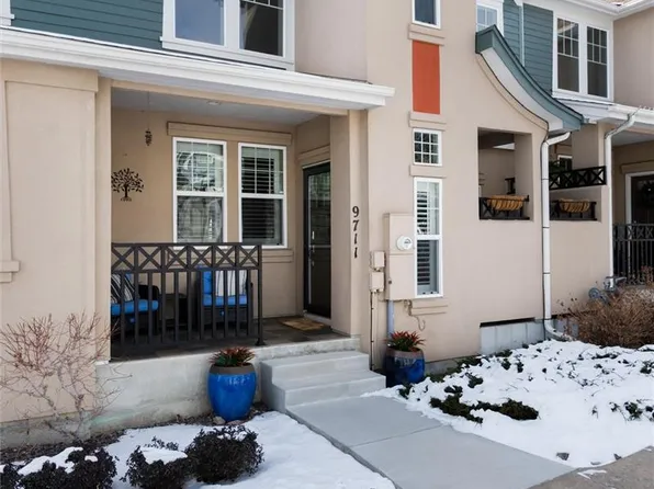9711 W Indore Drive, Littleton, CO 80128