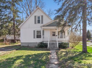 121 W Division St, Belding, MI 48809