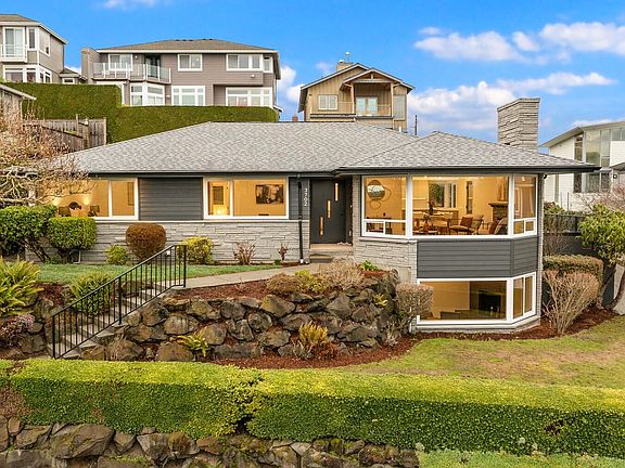 4th image of 3702 W Fulton Street