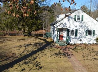 40 Riverside Dr, Auburn, MA 01501
