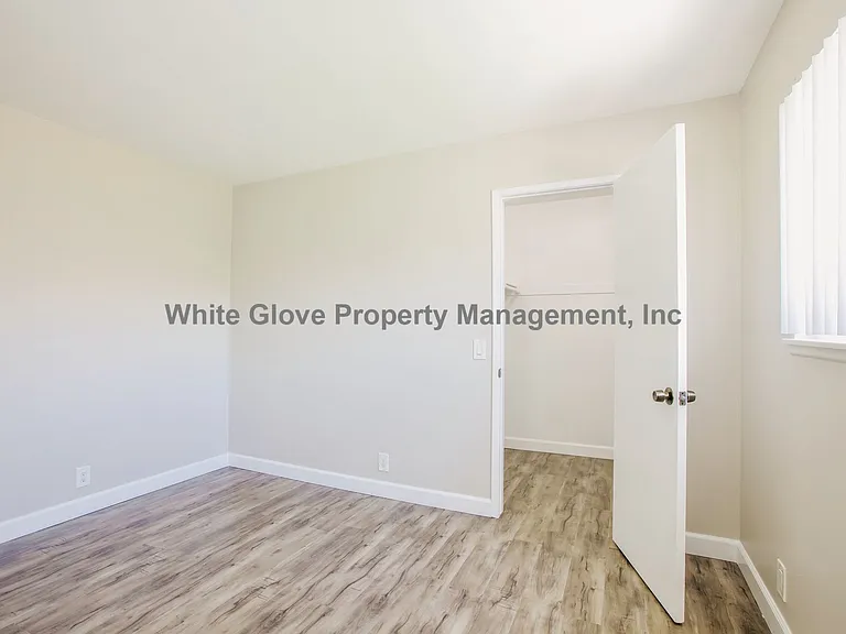 9361 Bevan Ave — Photo 11