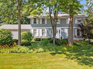 2419 Bur Oak St NE, Canton, OH