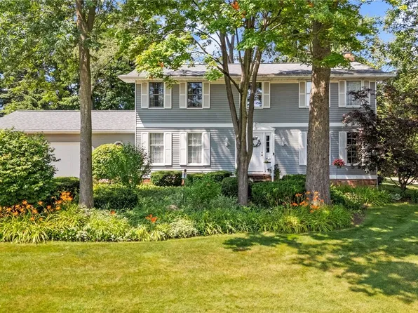 2419 Bur Oak St NE, Canton, OH 44705