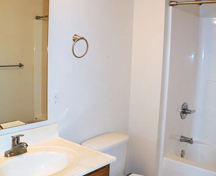 545 Pond View Drive — Photo 38