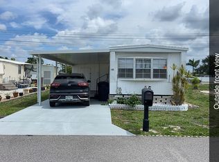 190 Hobnail Dr, North Fort Myers, FL 33903