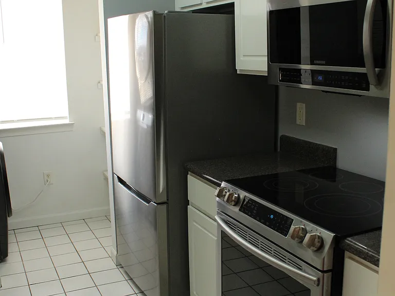 821 Brandon Ave — Photo 29