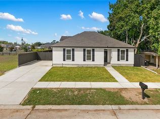 2904 Volpe Dr, Chalmette, LA 70043