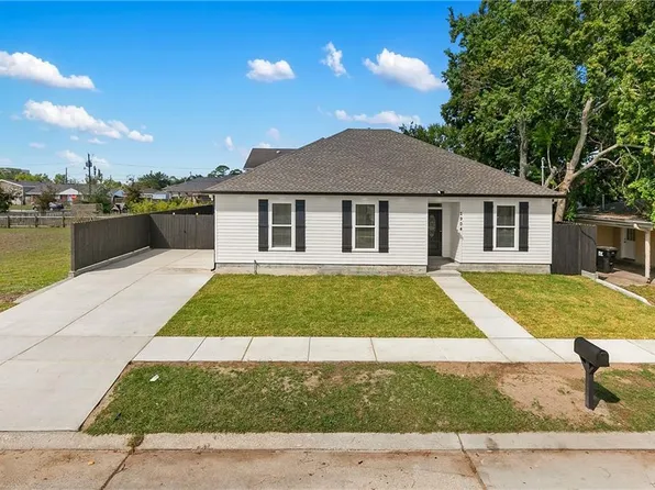 2904 Volpe Dr, Chalmette, LA 70043