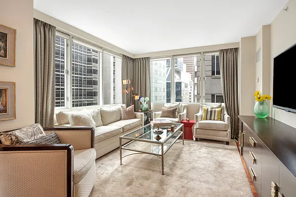 Sold by Compass | media 1