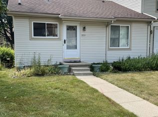 2059 La Mer Ln, Haslett, MI 48840