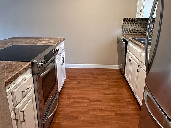 5th image of 3290 Rockview Pl APT 6