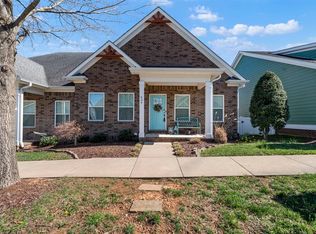 636 Constitution Dr, Bowling Green, KY 42103