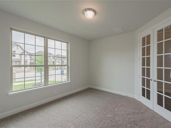 5th image of 4212 Cherry Ln