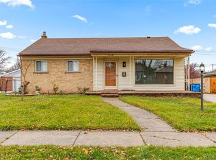 7148 Plainfield St, Dearborn Heights, MI 48127