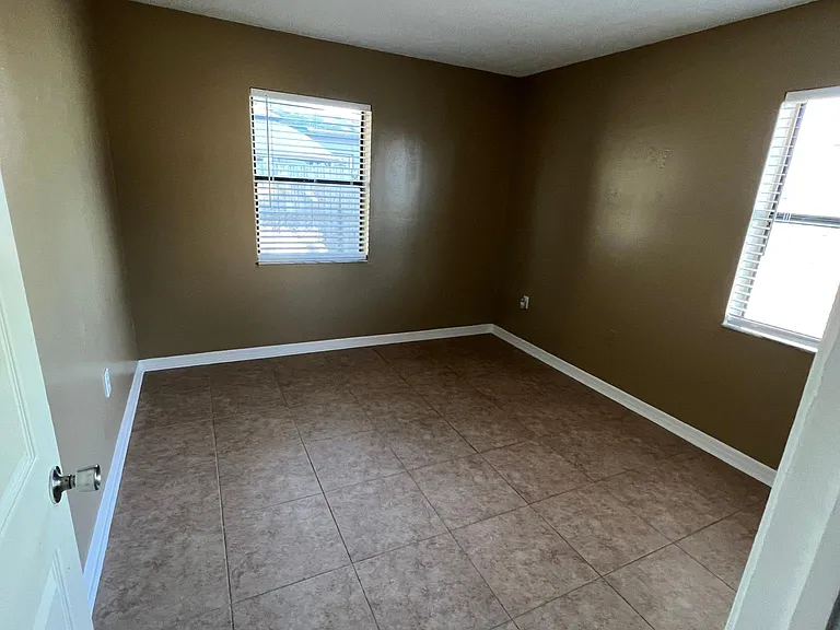 4403 W Price Ave — Photo 7