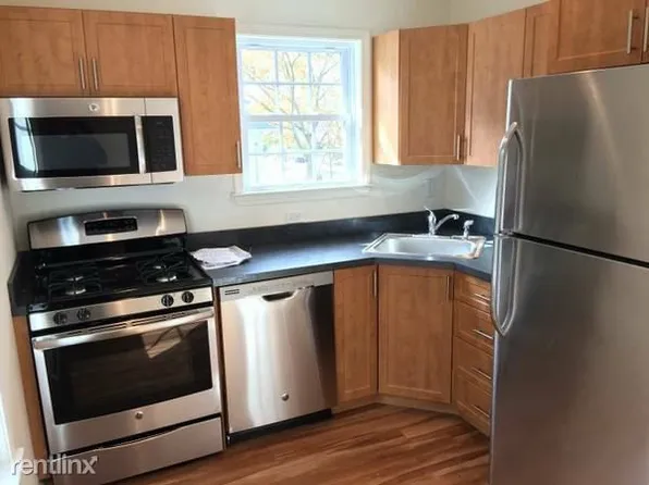 178 Main St, Sayreville, NJ 08872