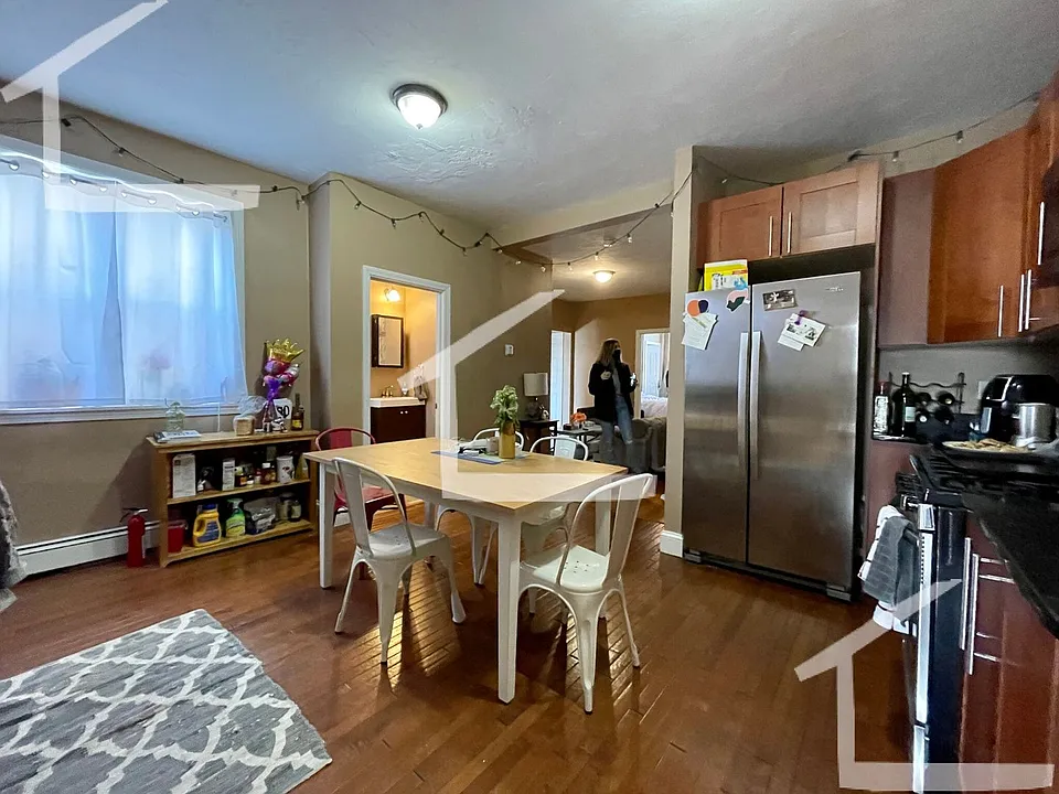 37 Glenville Ave #2