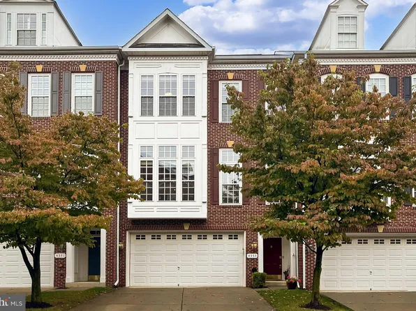 4353 Patriot Park Ct, Fairfax, VA 22030