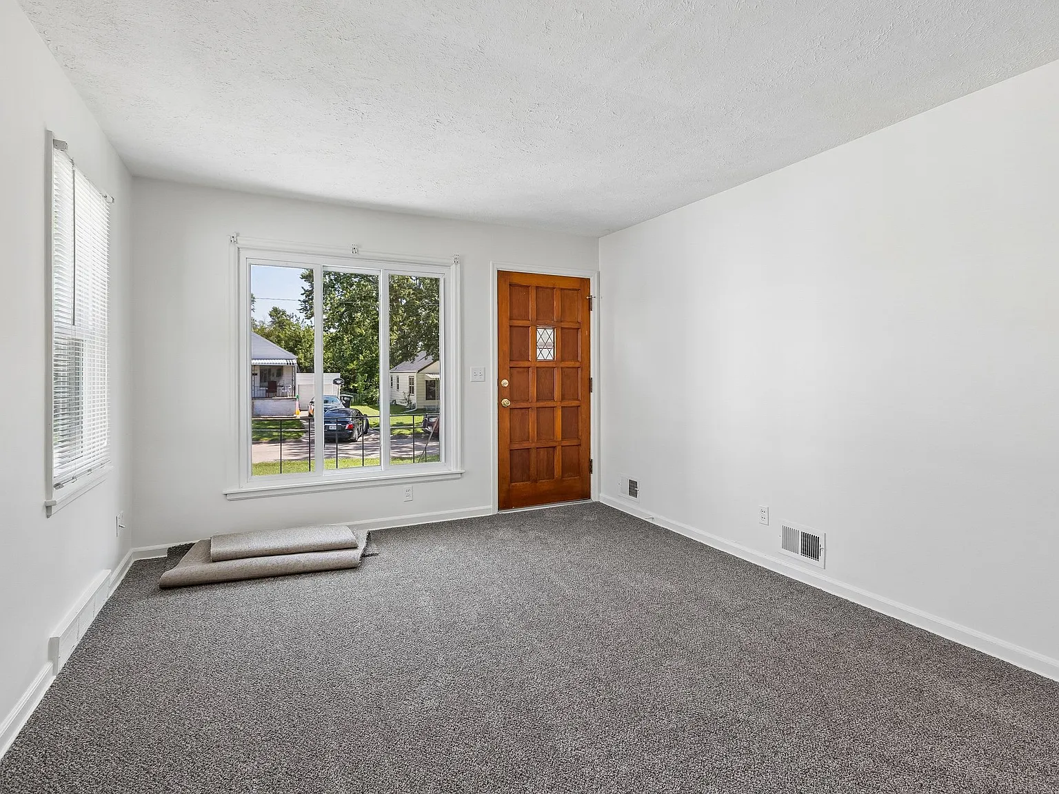 2 bed, 1368 sqft, $1,750 — Photo 4