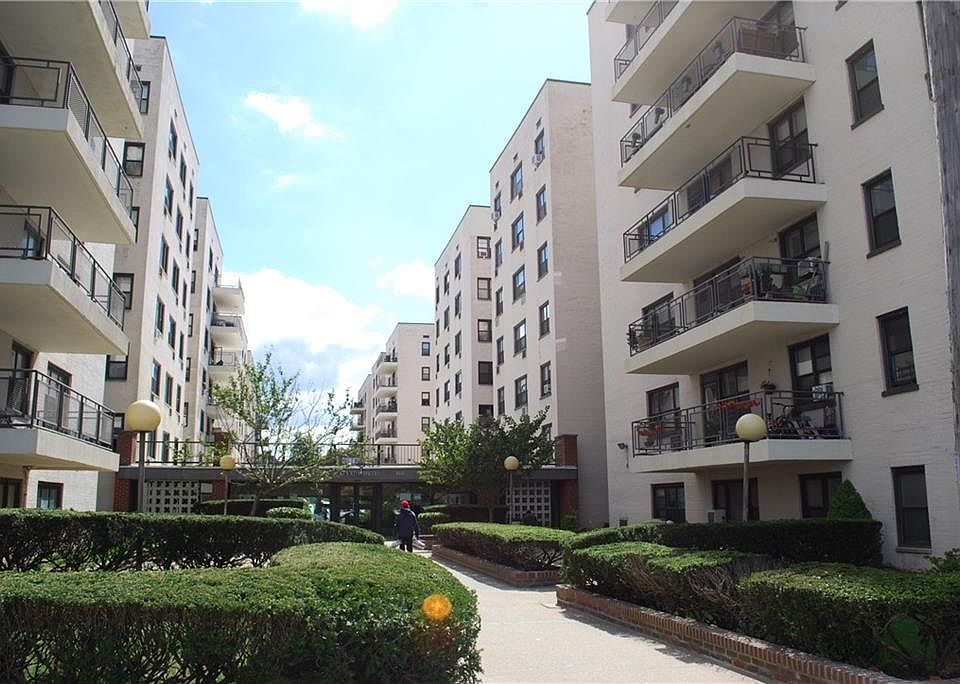 1st image of 3080 Voorhies Ave APT 1H