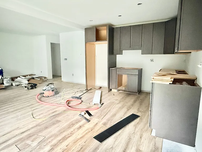 192 Center Rd — Photo 30